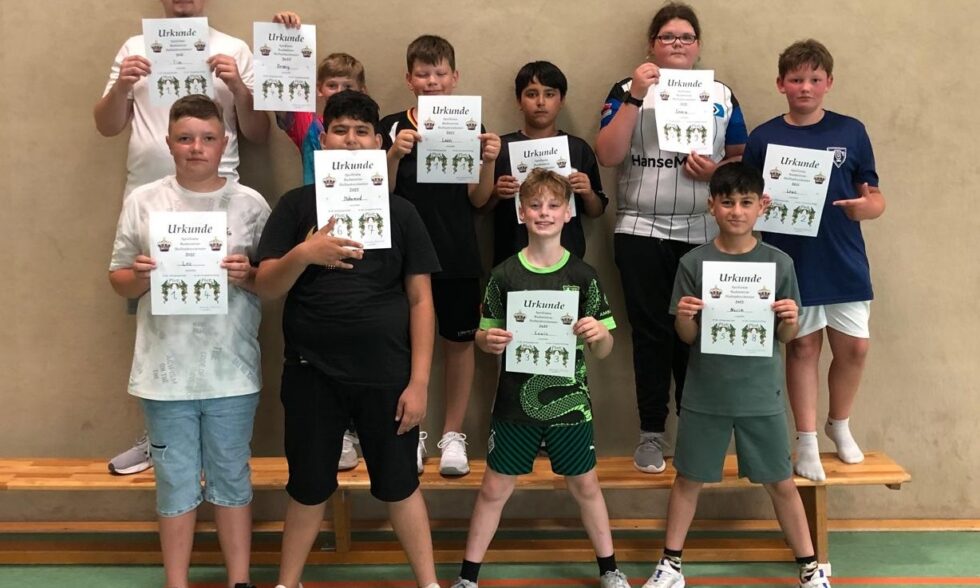 Badminton-AG beendet Schuljahr 2024/25 mit Turnier