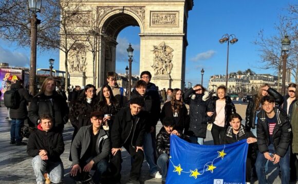 Vom Klassenzimmer an die Seine: Eine Reise voller Eindrücke Vom Klassenzimmer an die Seine: Eine Reise voller Eindrücke